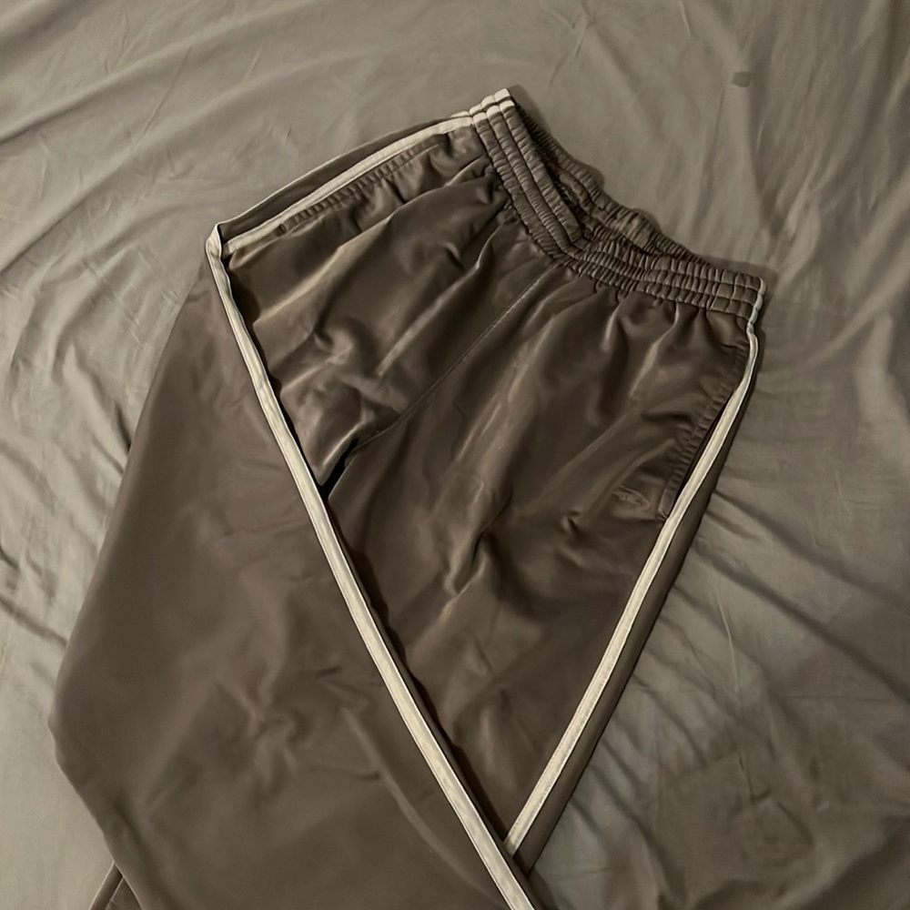 Women’s track pants